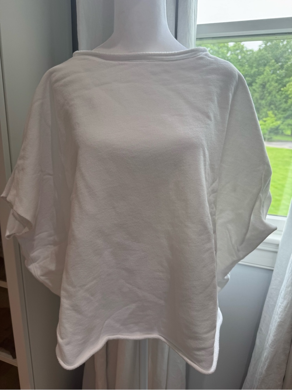 EUC Frank & Eileen Olive Capelet in White. One Sizez